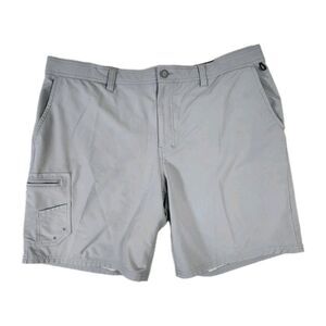 RealTree Mens XL Ohana Fishing Shorts Light Gray Quick-Dry Zip Back Pocket